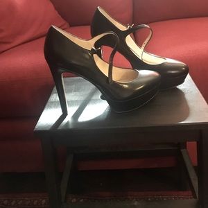 Nine West platform Mary Jane’s